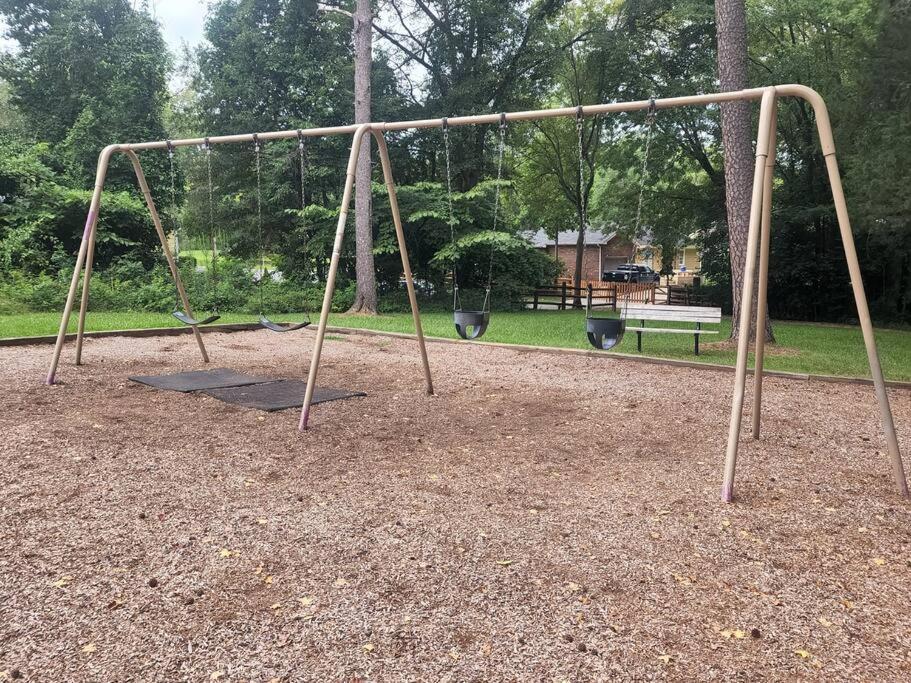 Spotless 4Br Near Clt Uptown, Fast Wi-Fi Apartman Charlotte Kültér fotó